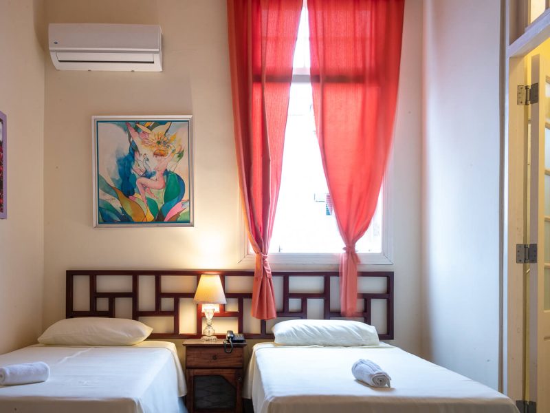 Room for rent in Havana