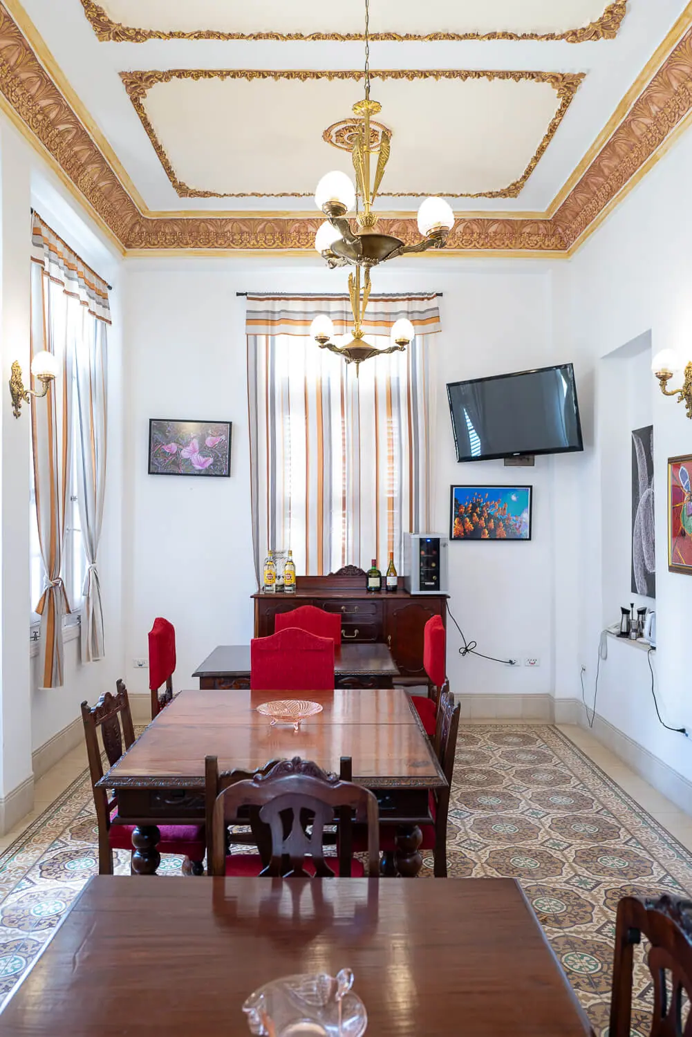 Fulvio Bugani Havana indoors-5